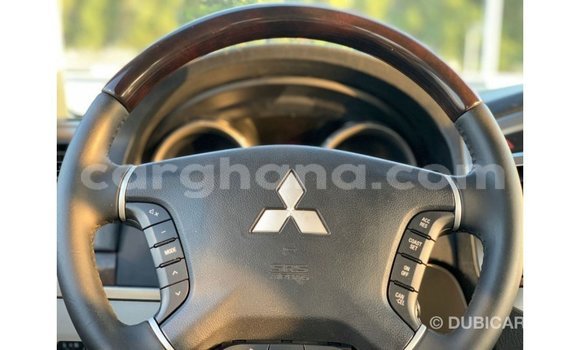 Sayi Imported Mitsubishi Pajero White Mota in Import - Dubai a Ashanti Sayi Imported Mitsubishi Pajero White Mota in Import - Dubai a Ashanti
