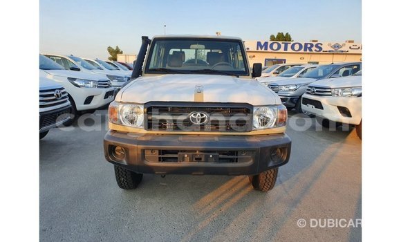 Buy Import Toyota Land Cruiser Beige Car in Import - Dubai in Ashanti Buy Import Toyota Land Cruiser Beige Car in Import - Dubai in Ashanti