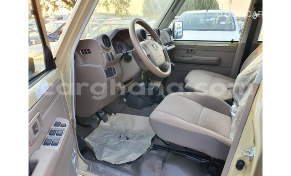 Buy Import Toyota Land Cruiser Beige Car in Import - Dubai in Ashanti Buy Import Toyota Land Cruiser Beige Car in Import - Dubai in Ashanti