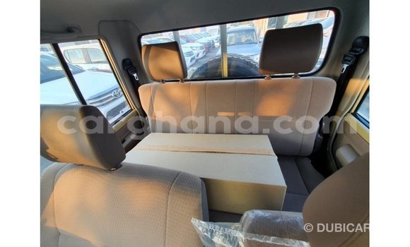 Buy Import Toyota Land Cruiser Beige Car in Import - Dubai in Ashanti Buy Import Toyota Land Cruiser Beige Car in Import - Dubai in Ashanti