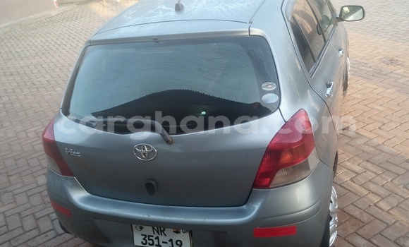 Ra Àlòkù Toyota Vitz Silver Ọkọ̀ in Tamale ni Ariwa Ra Àlòkù Toyota Vitz Silver Ọkọ̀ in Tamale ni Ariwa