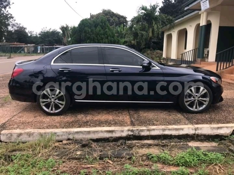 Big with watermark mercedes benz 300cd greater accra accra 38075