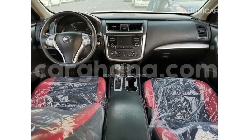 Big with watermark nissan altima ashanti import dubai 38084