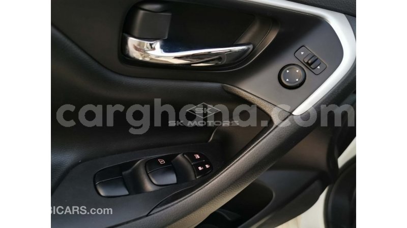 Big with watermark nissan altima ashanti import dubai 38084