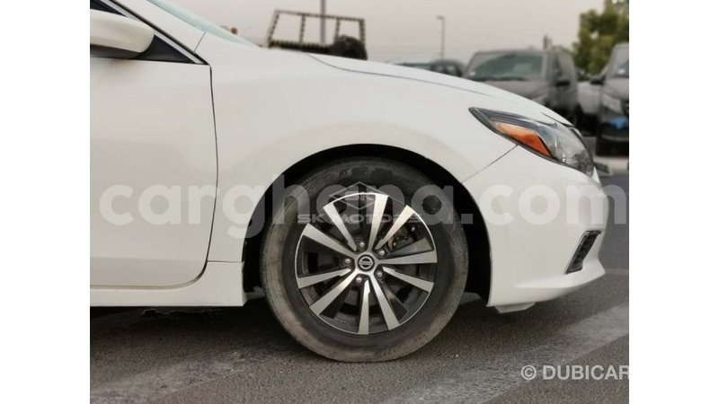 Big with watermark nissan altima ashanti import dubai 38084