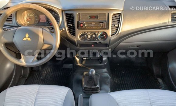 Ra Imported Mitsubishi L200 funfun Ọkọ̀ in Import - Dubai ni Ashanti Ra Imported Mitsubishi L200 funfun Ọkọ̀ in Import - Dubai ni Ashanti