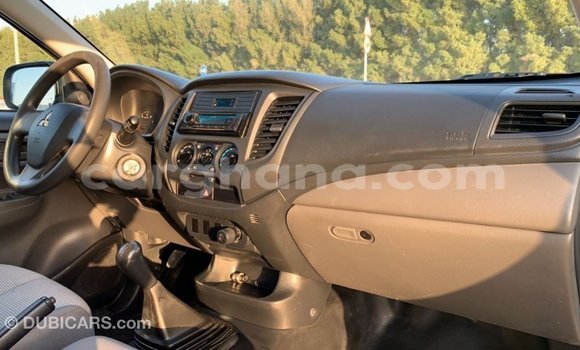 Ra Imported Mitsubishi L200 funfun Ọkọ̀ in Import - Dubai ni Ashanti Ra Imported Mitsubishi L200 funfun Ọkọ̀ in Import - Dubai ni Ashanti