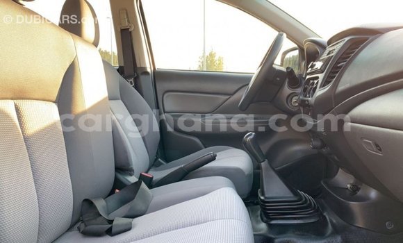 Ra Imported Mitsubishi L200 funfun Ọkọ̀ in Import - Dubai ni Ashanti Ra Imported Mitsubishi L200 funfun Ọkọ̀ in Import - Dubai ni Ashanti