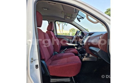 Ra Imported Nissan Navara funfun Ọkọ̀ in Import - Dubai ni Ashanti Ra Imported Nissan Navara funfun Ọkọ̀ in Import - Dubai ni Ashanti