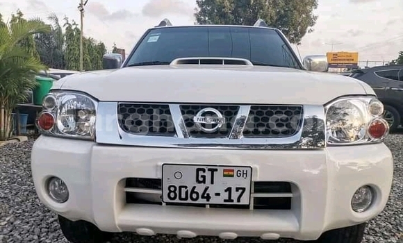 Ra Àlòkù Nissan Pickup funfun Ọkọ̀ in Accra ni Greater Accra Ra Àlòkù Nissan Pickup funfun Ọkọ̀ in Accra ni Greater Accra
