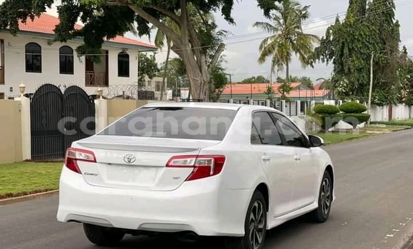 Buy Used Toyota Camry White Car in Accra in Greater Accra Buy Used Toyota Camry White Car in Accra in Greater Accra