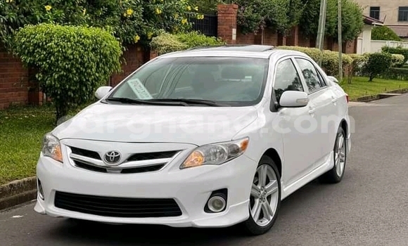 Buy Used Toyota Corolla White Car in Accra in Greater Accra
