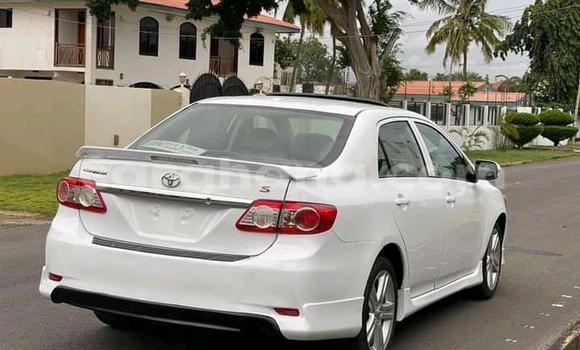 Buy Used Toyota Corolla White Car in Accra in Greater Accra Buy Used Toyota Corolla White Car in Accra in Greater Accra