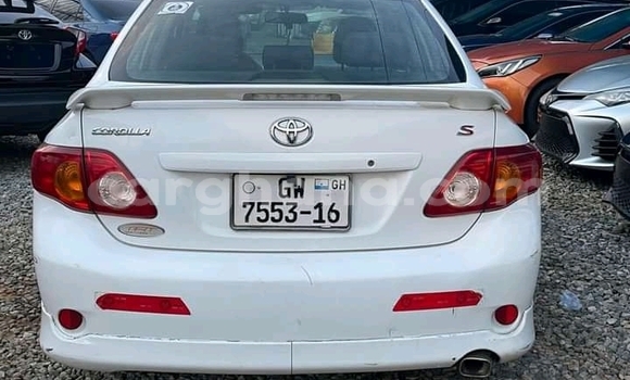 Buy Used Toyota Corolla White Car in Accra in Greater Accra