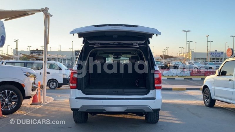 Big with watermark ford expedition ashanti import dubai 38120