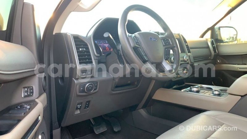 Big with watermark ford expedition ashanti import dubai 38120