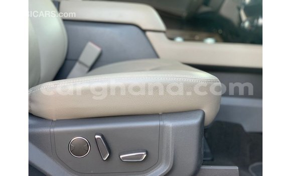 Buy Import Ford Expedition White Car in Import - Dubai in Ashanti Buy Import Ford Expedition White Car in Import - Dubai in Ashanti
