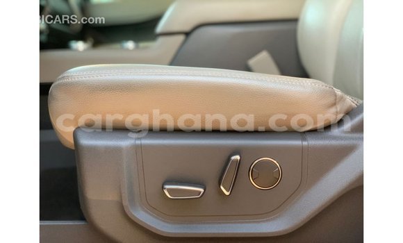 Buy Import Ford Expedition White Car in Import - Dubai in Ashanti Buy Import Ford Expedition White Car in Import - Dubai in Ashanti