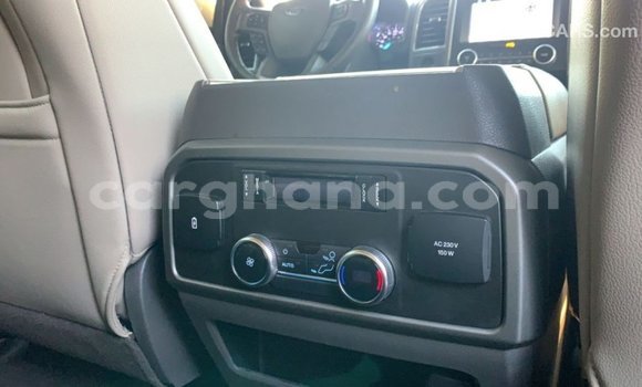 Buy Import Ford Expedition White Car in Import - Dubai in Ashanti Buy Import Ford Expedition White Car in Import - Dubai in Ashanti