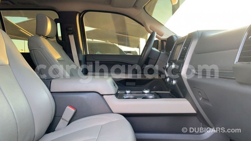 Big with watermark ford expedition ashanti import dubai 38120