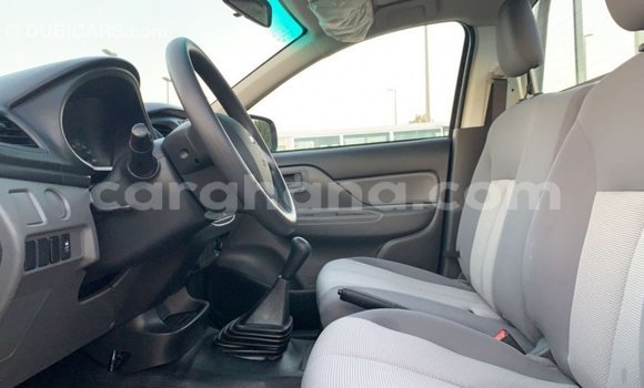 Ra Imported Mitsubishi L200 funfun Ọkọ̀ in Import - Dubai ni Ashanti Ra Imported Mitsubishi L200 funfun Ọkọ̀ in Import - Dubai ni Ashanti