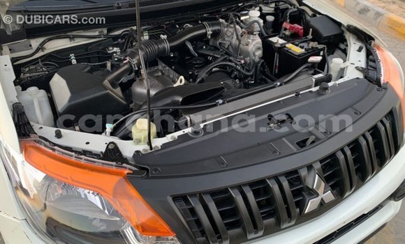 Ra Imported Mitsubishi L200 funfun Ọkọ̀ in Import - Dubai ni Ashanti Ra Imported Mitsubishi L200 funfun Ọkọ̀ in Import - Dubai ni Ashanti