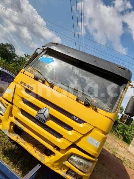 Big with watermark howo sinotruck greater accra accra 38135