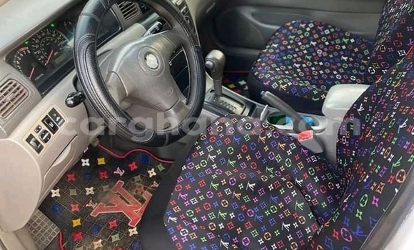 Sayi Na hannu Toyota Corolla White Mota in Accra a Greater Accra