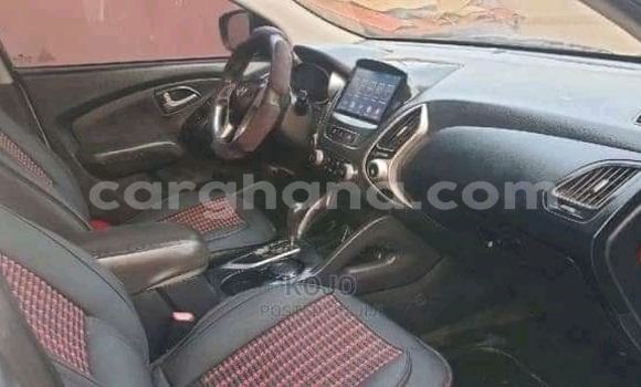 Ra Àlòkù Hyundai ix35 Silver Ọkọ̀ in Accra ni Greater Accra Ra Àlòkù Hyundai ix35 Silver Ọkọ̀ in Accra ni Greater Accra
