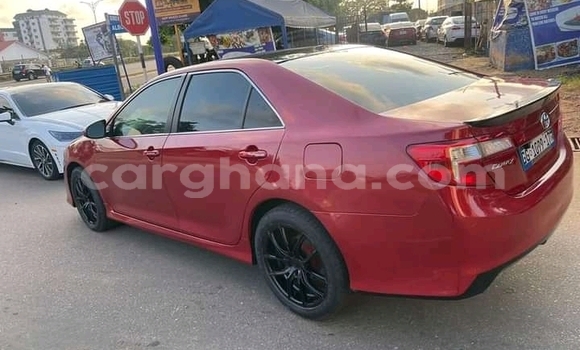 Sayi Na hannu Toyota Camry Red Mota in Accra a Greater Accra Sayi Na hannu Toyota Camry Red Mota in Accra a Greater Accra
