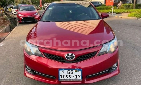 Sayi Na hannu Toyota Camry Red Mota in Accra a Greater Accra Sayi Na hannu Toyota Camry Red Mota in Accra a Greater Accra