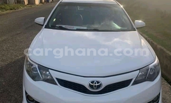 Buy Used Toyota Camry White Car in Accra in Greater Accra