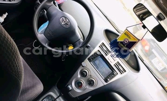Ra Àlòkù Toyota Yaris funfun Ọkọ̀ in Accra ni Greater Accra Ra Àlòkù Toyota Yaris funfun Ọkọ̀ in Accra ni Greater Accra