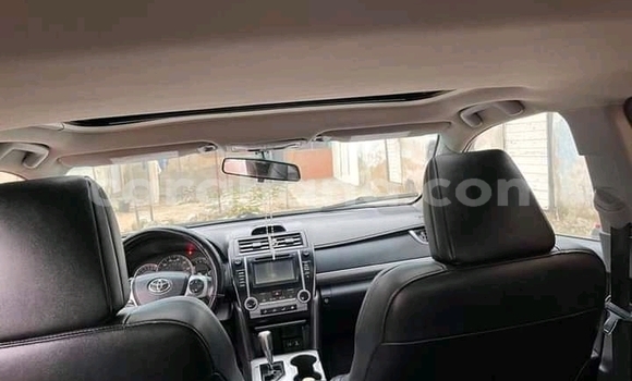 Ra Àlòkù Toyota Corolla funfun Ọkọ̀ in Accra ni Greater Accra Ra Àlòkù Toyota Corolla funfun Ọkọ̀ in Accra ni Greater Accra
