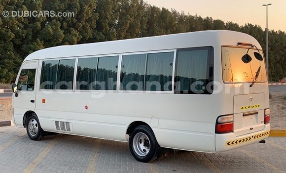 Ra Imported Toyota Coaster funfun Ọkọ̀ in Import - Dubai ni Ashanti Ra Imported Toyota Coaster funfun Ọkọ̀ in Import - Dubai ni Ashanti