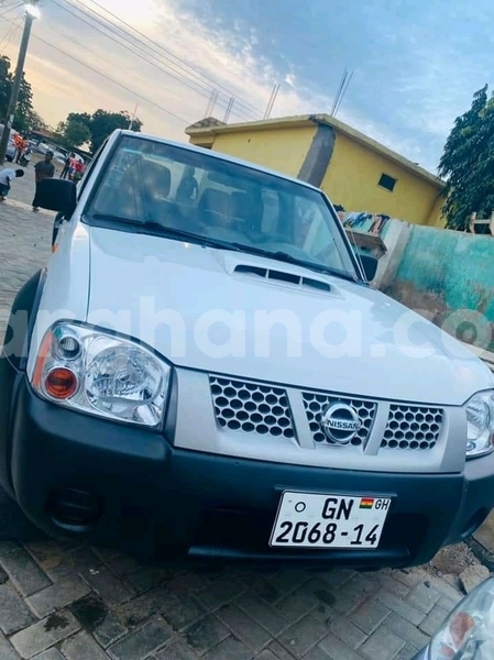 Big with watermark nissan hardbody greater accra accra 38235