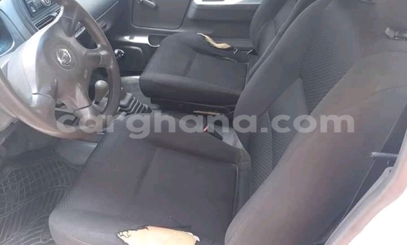 Ra Àlòkù Nissan Hardbody Miiran Ọkọ̀ in Accra ni Greater Accra Ra Àlòkù Nissan Hardbody Miiran Ọkọ̀ in Accra ni Greater Accra