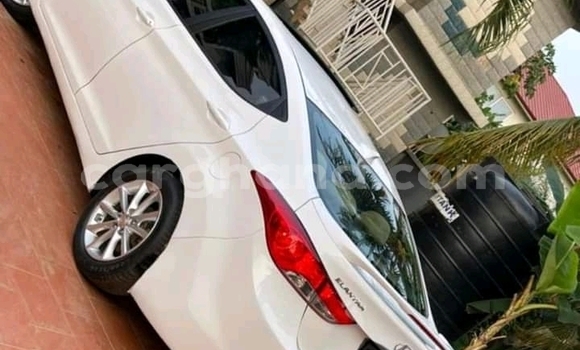 Buy Used Hyundai Elantra White Car in Accra in Greater Accra Buy Used Hyundai Elantra White Car in Accra in Greater Accra