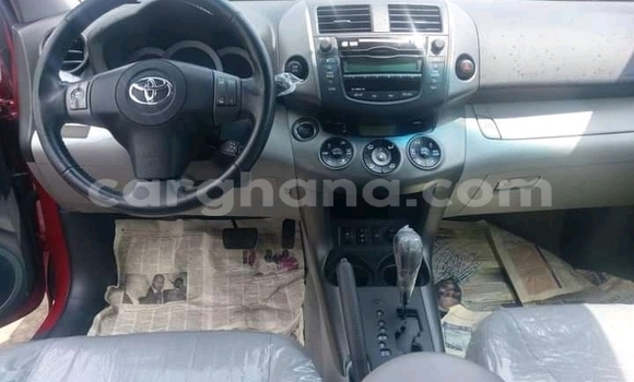 Ra Àlòkù Toyota RAV4 Red Ọkọ̀ in Accra ni Greater Accra Ra Àlòkù Toyota RAV4 Red Ọkọ̀ in Accra ni Greater Accra
