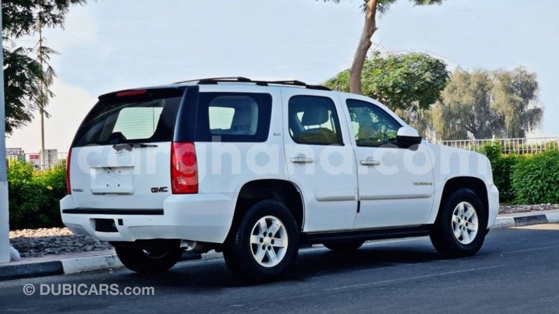 Big with watermark gmc yukon ashanti import dubai 38262