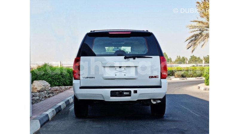 Big with watermark gmc yukon ashanti import dubai 38262