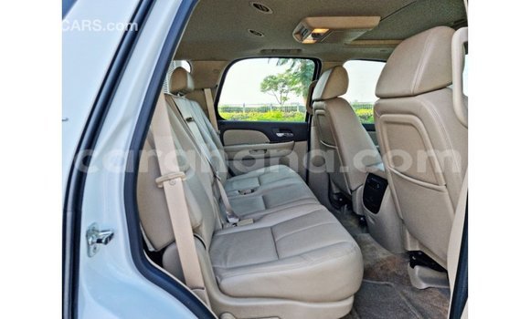 Sayi Imported GMC Yukon White Mota in Import - Dubai a Ashanti Sayi Imported GMC Yukon White Mota in Import - Dubai a Ashanti