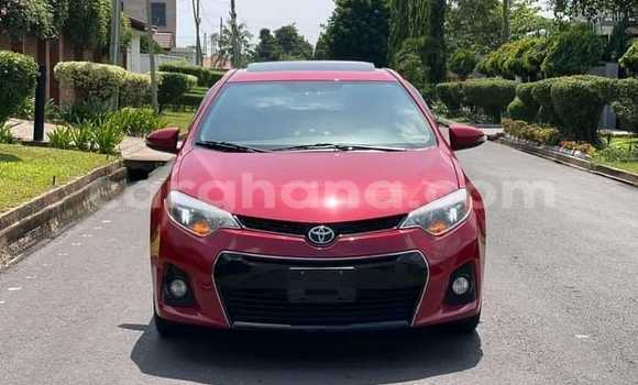 Sayi Na hannu Toyota Corolla Red Mota in Accra a Greater Accra