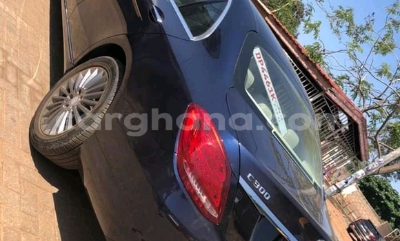 Buy Used Mercedes‒Benz 300CD Other Car in Accra in Greater Accra Buy Used Mercedes‒Benz 300CD Other Car in Accra in Greater Accra