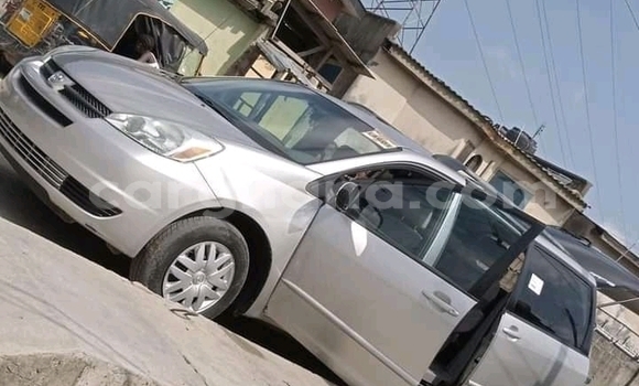 Buy Used Toyota Sienna Other Car in Accra in Greater Accra Buy Used Toyota Sienna Other Car in Accra in Greater Accra
