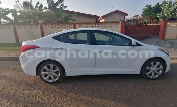 Buy Used Hyundai Elantra White Car in Accra in Greater Accra