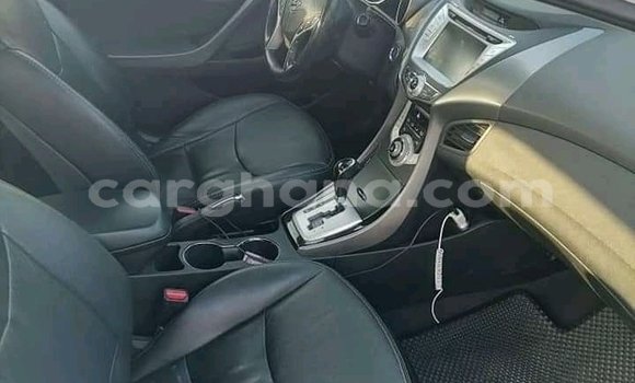 Buy Used Hyundai Elantra White Car in Accra in Greater Accra Buy Used Hyundai Elantra White Car in Accra in Greater Accra