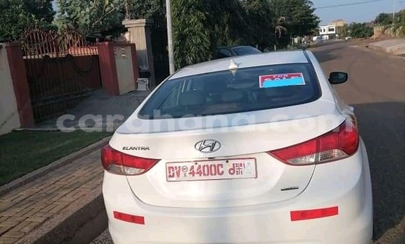 Buy Used Hyundai Elantra White Car in Accra in Greater Accra Buy Used Hyundai Elantra White Car in Accra in Greater Accra