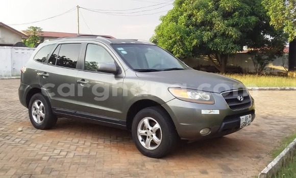 Ra Àlòkù Hyundai Santa Fe Alawọ ewe Ọkọ̀ in Accra ni Greater Accra Ra Àlòkù Hyundai Santa Fe Alawọ ewe Ọkọ̀ in Accra ni Greater Accra