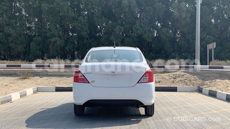 Big with watermark nissan sunny ashanti import dubai 38324